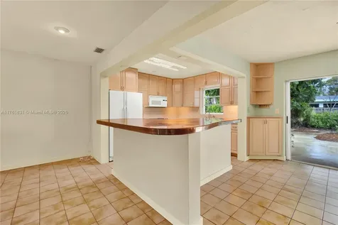 9105 SW 179th Street Palmetto Bay FL 33157