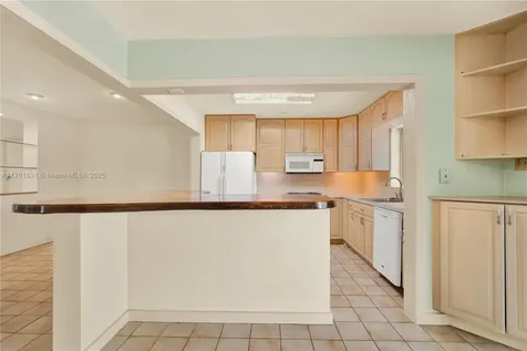 9105 SW 179th Street Palmetto Bay FL 33157