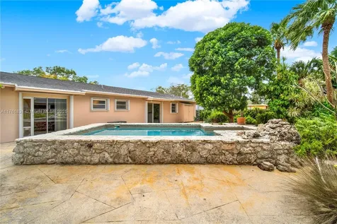 9105 SW 179th Street Palmetto Bay FL 33157