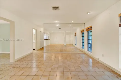 9105 SW 179th Street Palmetto Bay FL 33157