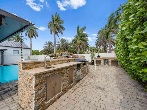15521 SW 152nd Terrace Miami FL 33187