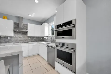 2594 SE 2nd Street Homestead FL 33033