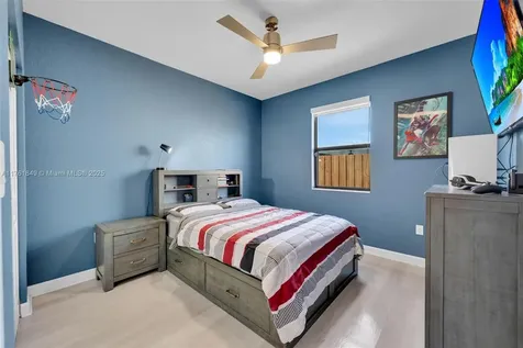 2594 SE 2nd Street Homestead FL 33033