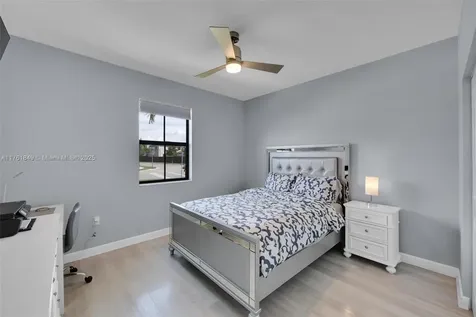 2594 SE 2nd Street Homestead FL 33033