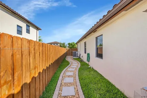 2594 SE 2nd Street Homestead FL 33033