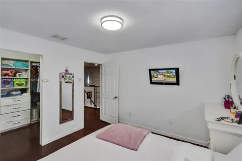 10643 NW 54th Street Doral FL 33178