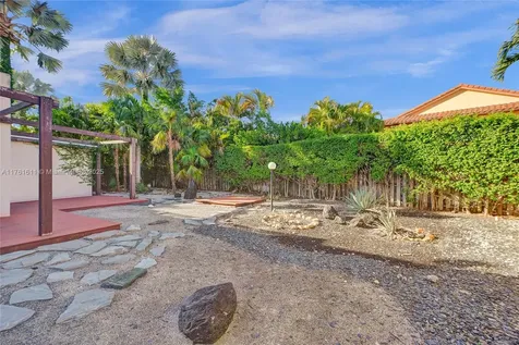 10643 NW 54th Street Doral FL 33178