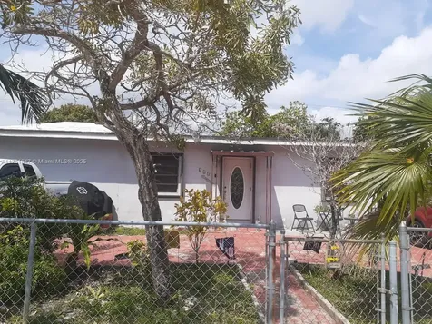 625 E 28th Street Hialeah FL 33013