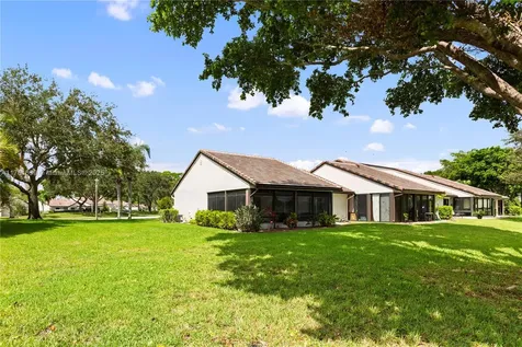 5602 E Parkwalk Circle E Boynton Beach FL 33472