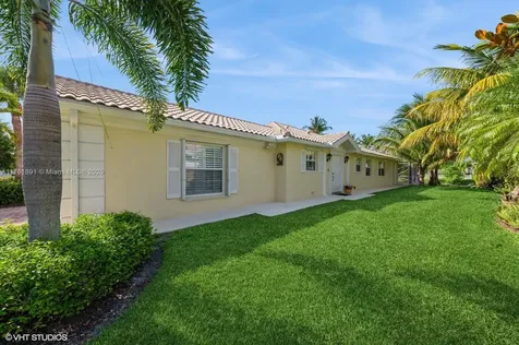 8163 Montserrat Place Wellington FL 33414