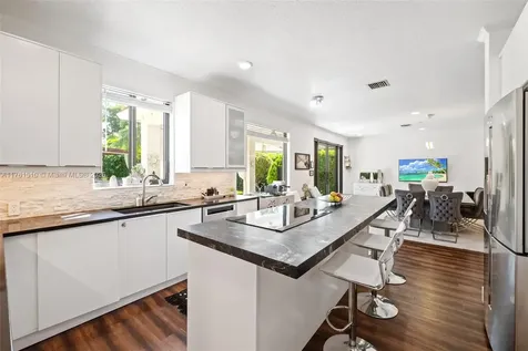 866 Hawthorn Terrace Weston FL 33327