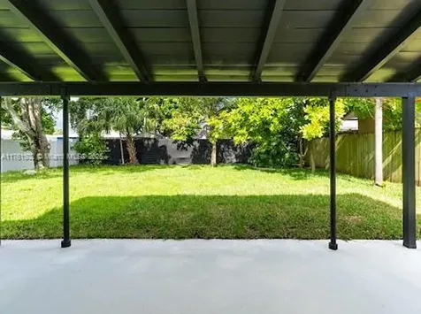 404 SW 4th Terrace Hallandale Beach FL 33009