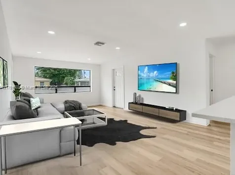 404 SW 4th Terrace Hallandale Beach FL 33009