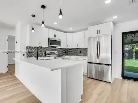 404 SW 4th Terrace Hallandale Beach FL 33009