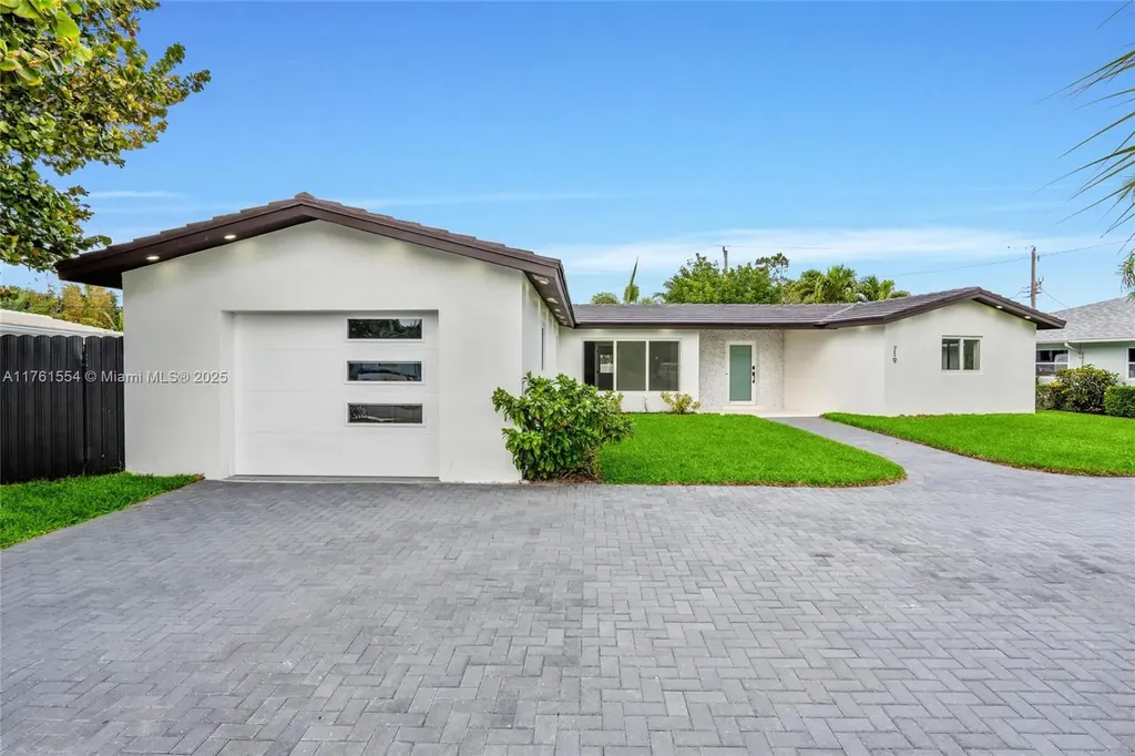 719 SW 25th Avenue Boynton Beach FL 33435