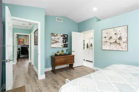Pembroke Pines FL 33029