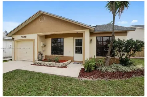5076 Arbor Glen Circle Lake Worth FL 33463