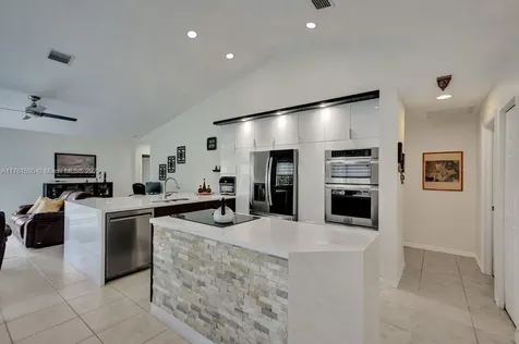 454 Silver Palm Way Weston FL 33327