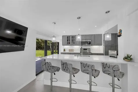 8735 SW 118th Street Miami FL 33176