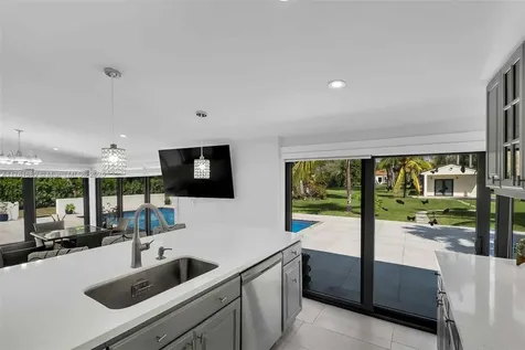 8735 SW 118th Street Miami FL 33176