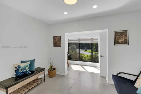 8735 SW 118th Street Miami FL 33176