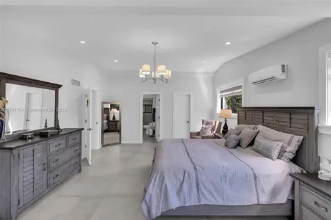 8735 SW 118th Street Miami FL 33176