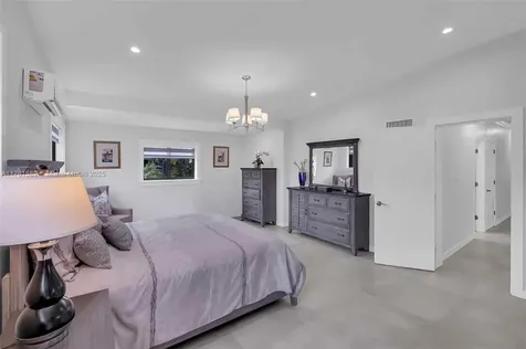 8735 SW 118th Street Miami FL 33176