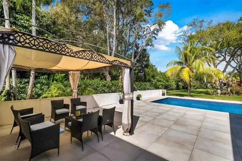 8735 SW 118th Street Miami FL 33176