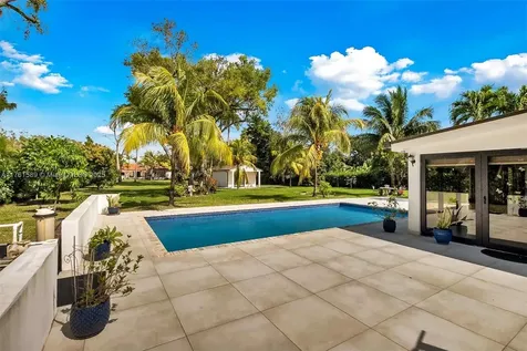 8735 SW 118th Street Miami FL 33176