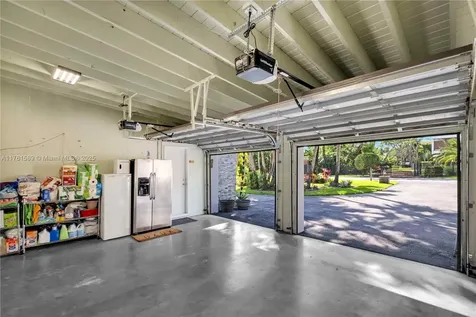 8735 SW 118th Street Miami FL 33176
