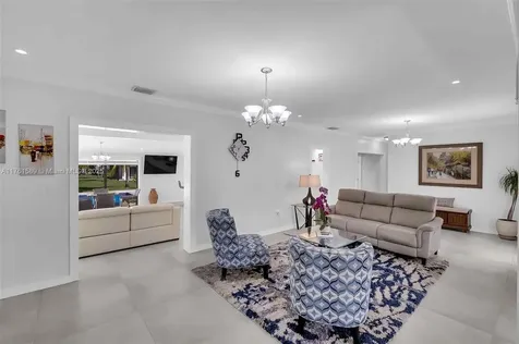 8735 SW 118th Street Miami FL 33176