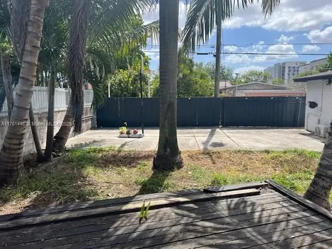 617 La Villa Drive Miami Springs FL 33166