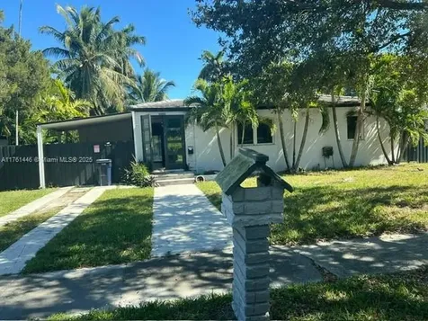 617 La Villa Drive Miami Springs FL 33166