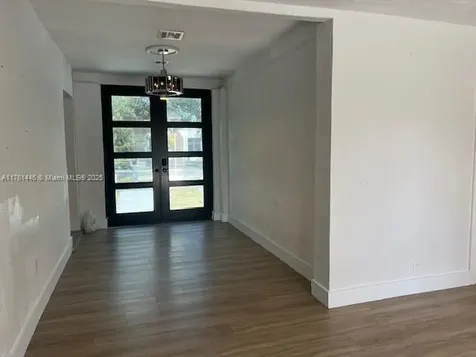 617 La Villa Drive Miami Springs FL 33166