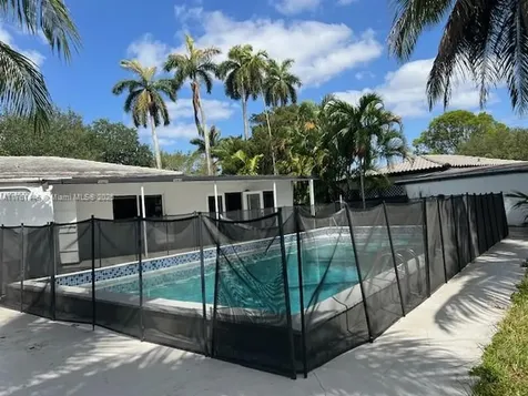 617 La Villa Drive Miami Springs FL 33166