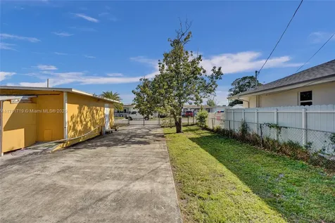 16900 NW 44th Avenue Miami Gardens FL 33055