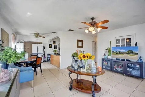 16900 NW 44th Avenue Miami Gardens FL 33055