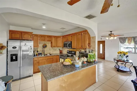 16900 NW 44th Avenue Miami Gardens FL 33055