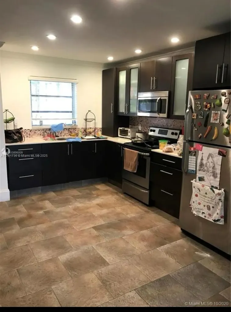 7344 SW 82nd Street Miami FL 33143