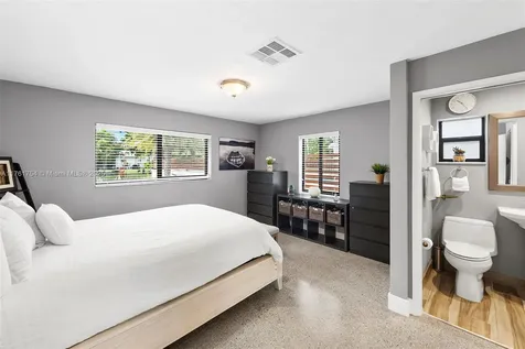 1722 W Las Olas Boulevard Fort Lauderdale FL 33312