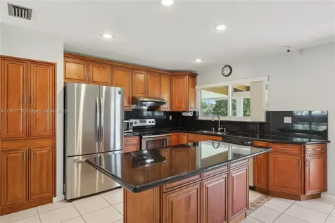 5664 SW 114th Avenue Cooper City FL 33330