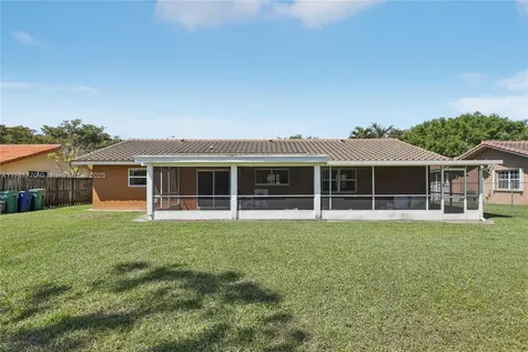 5664 SW 114th Avenue Cooper City FL 33330
