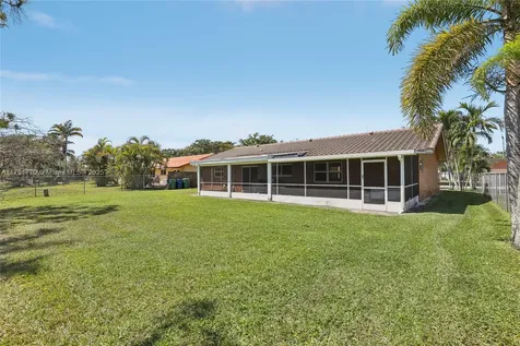 5664 SW 114th Avenue Cooper City FL 33330