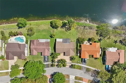 5664 SW 114th Avenue Cooper City FL 33330