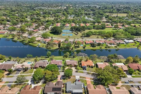 5664 SW 114th Avenue Cooper City FL 33330