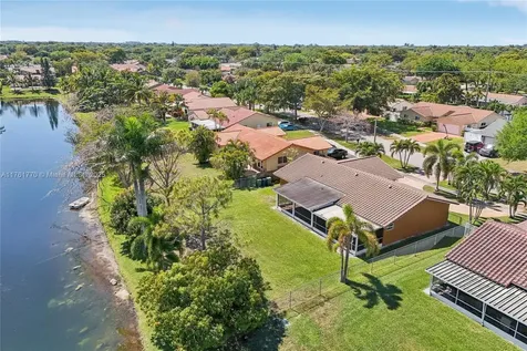 5664 SW 114th Avenue Cooper City FL 33330
