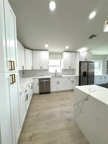 9785 San Luca Street Lake Worth FL 33467
