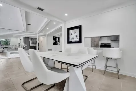 634 NE 20th Street Wilton Manors FL 33305