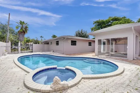 634 NE 20th Street Wilton Manors FL 33305