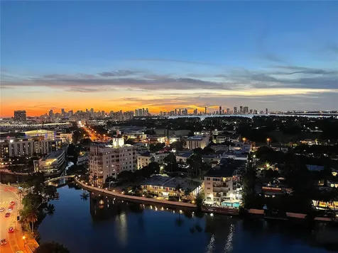 2555 Collins Avenue Miami Beach FL 33140